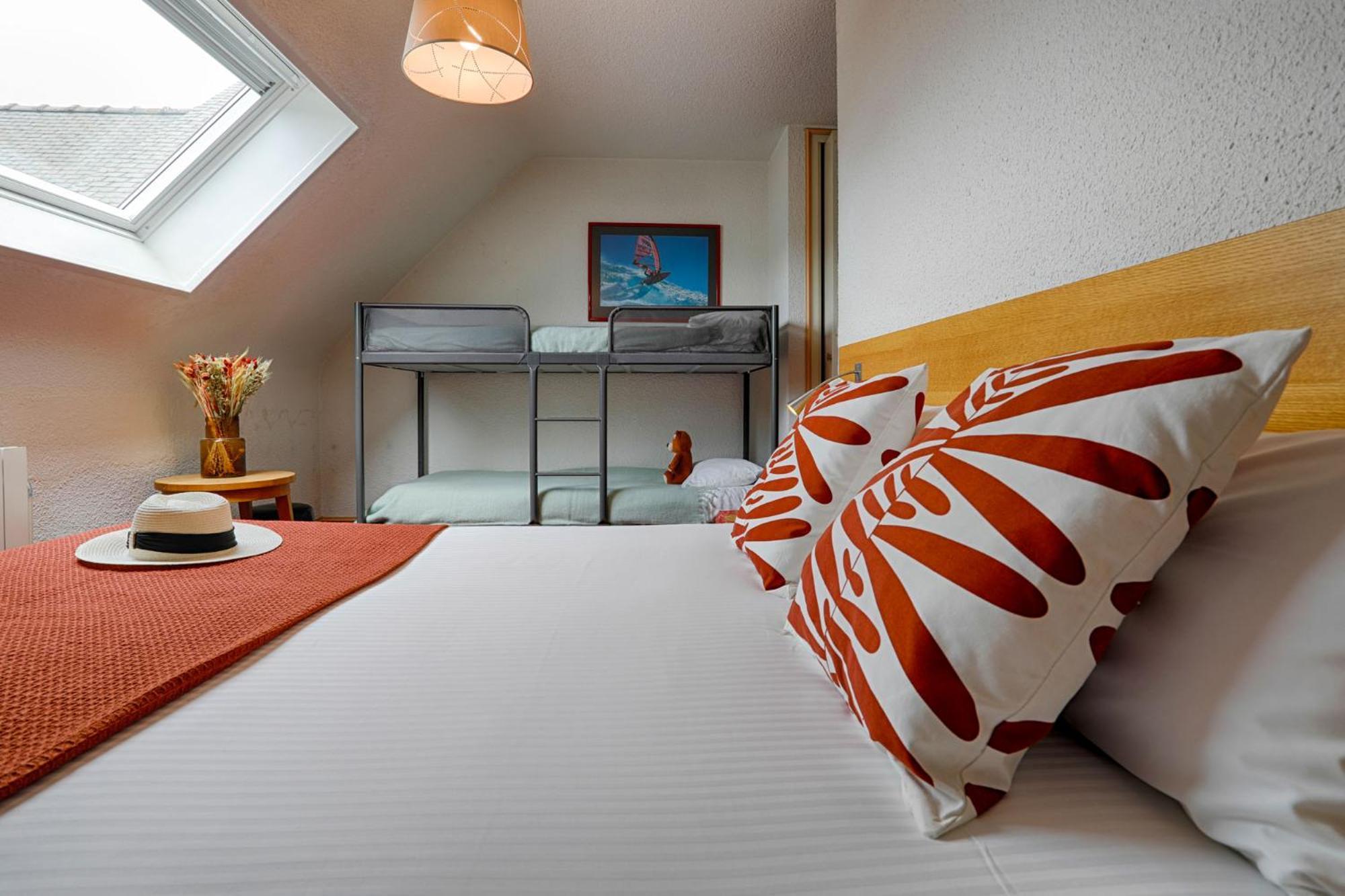 Hotel Le Branhoc - Brit Hotel オーレー エクステリア 写真