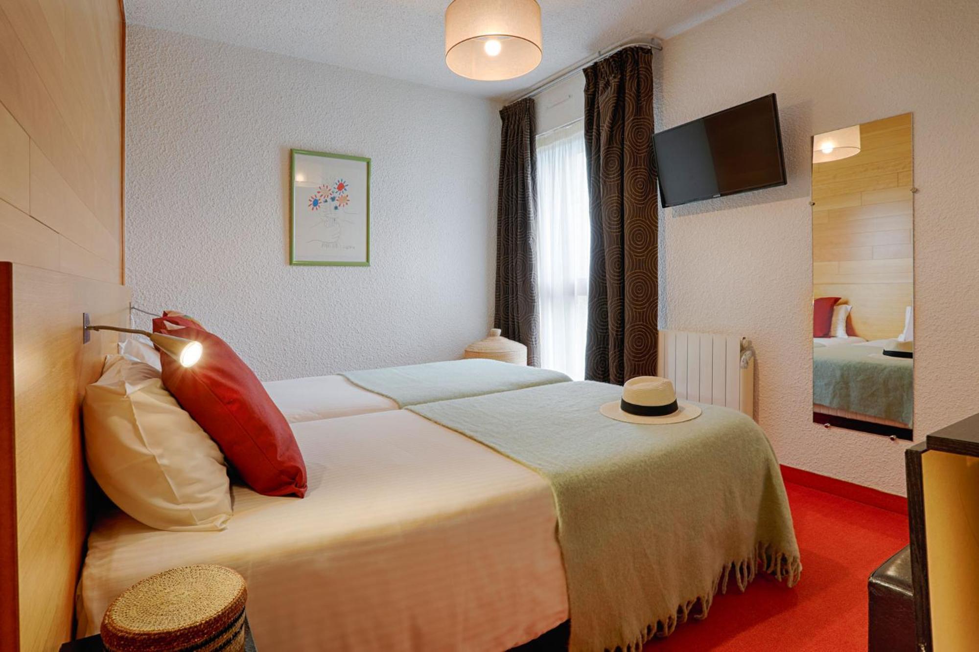 Hotel Le Branhoc - Brit Hotel オーレー エクステリア 写真