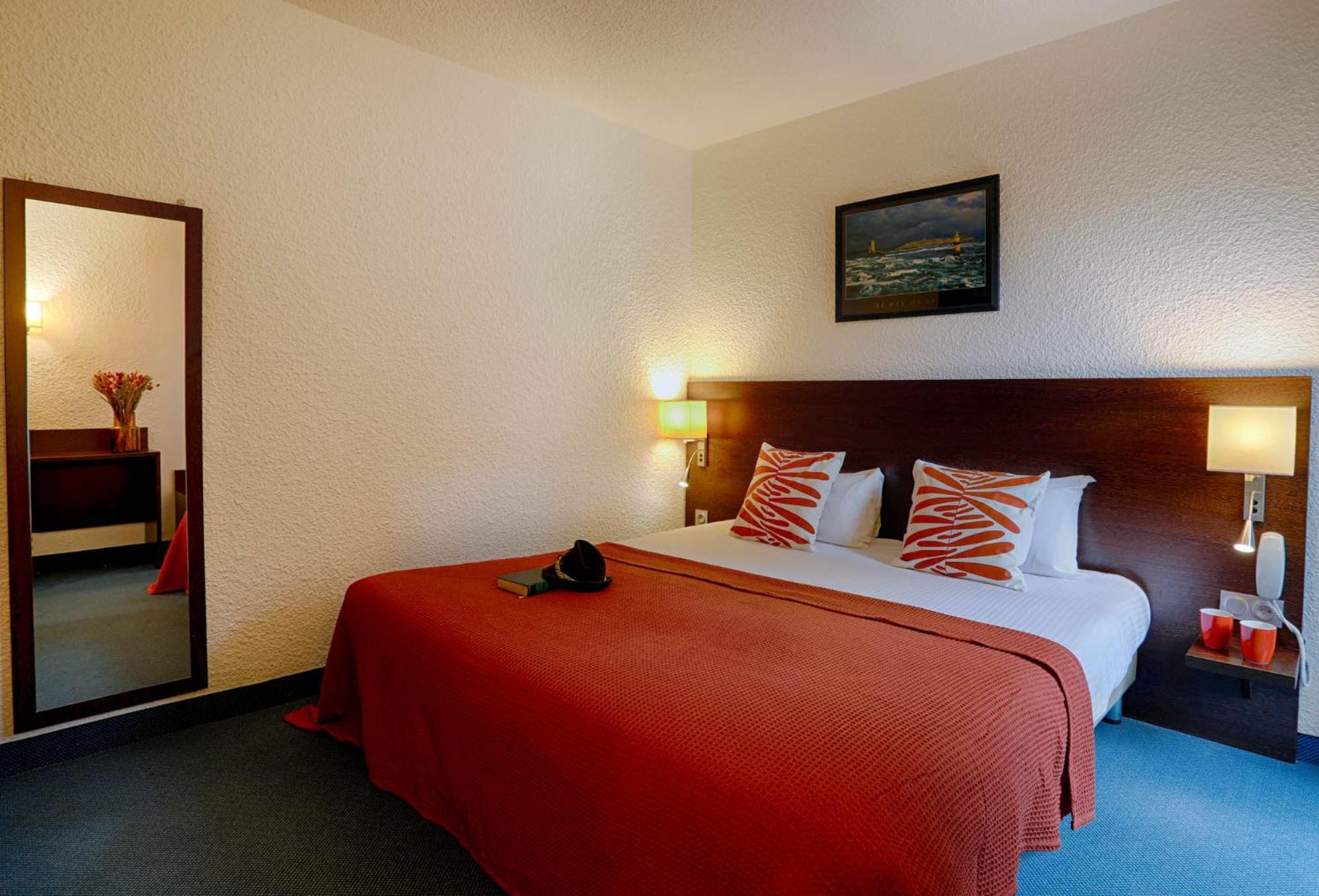 Hotel Le Branhoc - Brit Hotel オーレー エクステリア 写真